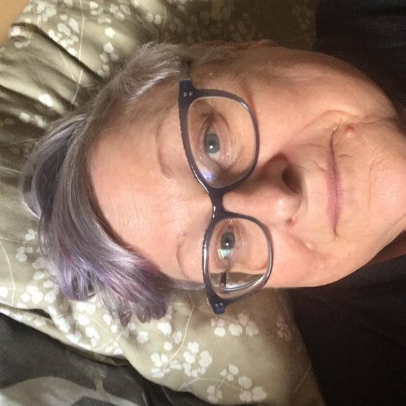 Meet your Posher, Trish - Picture 1 of 1